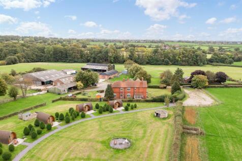 Bradley, Nr Malpas. 6 bed country house for sale