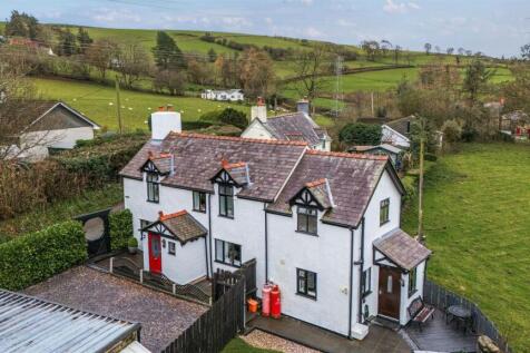 Bryneglwys, Corwen. 3 bed cottage for sale