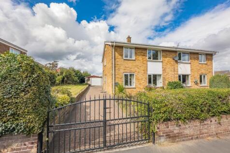 4 bedroom semi-detached house for sale