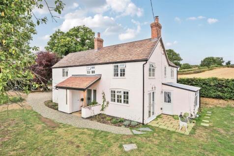 Yew Tree Cottage, 3 Hinwood... 3 bed detached house for sale