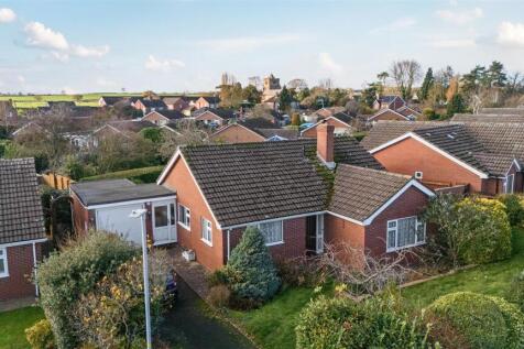 20 Newtown Gardens, Baschurch... 3 bed detached bungalow for sale