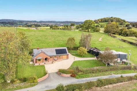 Deythueur, Llansantffraid 3 bed detached bungalow for sale