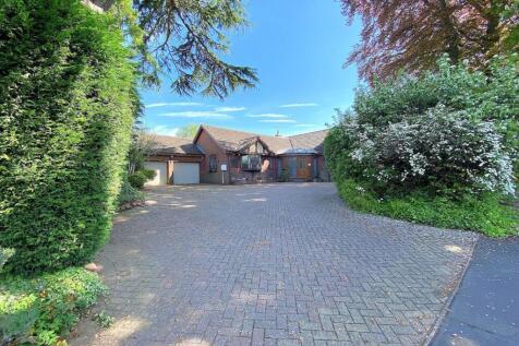 Glenelg Drive, Pedmore, Stourbridge, DY8 2 bed detached bungalow for sale