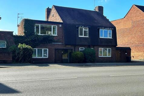 Greenfield Avenue, Stourbridge, DY8 3 bed link detached house for sale