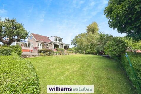 4 bedroom detached bungalow for sale