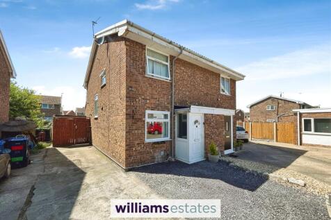 2 bedroom semi-detached house for sale