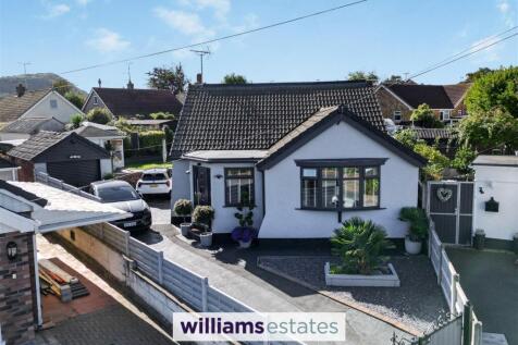 3 bedroom detached bungalow for sale