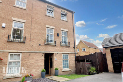 Carlton Gate Drive, Sheffield 4 bed townhouse for sale