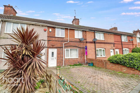 King Georges Road, Rossington, Doncaster 3 bed terraced house for sale