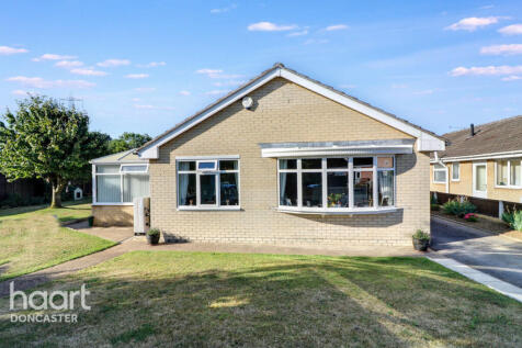 Butterill Drive, Armthorpe, Doncaster 3 bed detached bungalow for sale