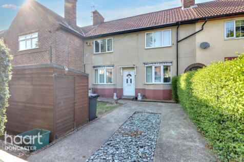 Broomhouse Lane, Edlington, Doncaster 4 bed terraced house for sale