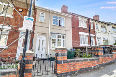 Staveley Street, Edlington, Doncaster 3 bed terraced house for sale