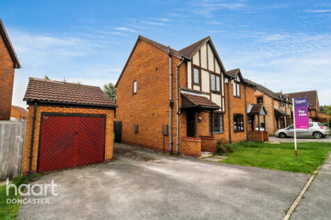 Grace Road, Edlington, Doncaster 3 bed semi
