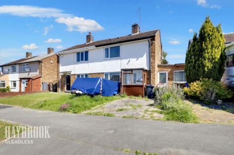 2 bedroom semi-detached house for sale