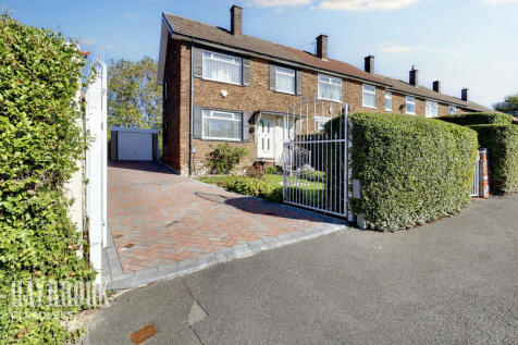 Olivers Mount, Sheffield 3 bed end of terrace house for sale
