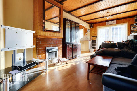 Landseer Drive, Sheffield 3 bed end of terrace house for sale