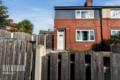 2 bedroom semi-detached house for sale