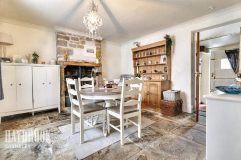 Greenside, Mapplewell 3 bed cottage for sale