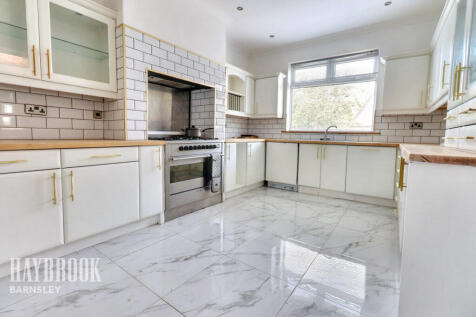 Park Grove, Barnsley 4 bed terraced house for sale
