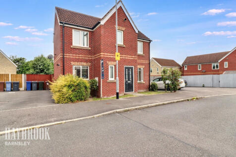 Kingsway, Grimethorpe 3 bed detached house for sale
