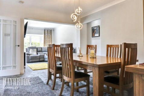 2 bedroom semi-detached bungalow for sale