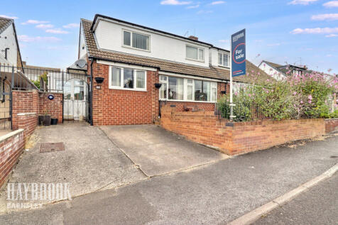 4 bedroom semi-detached house for sale