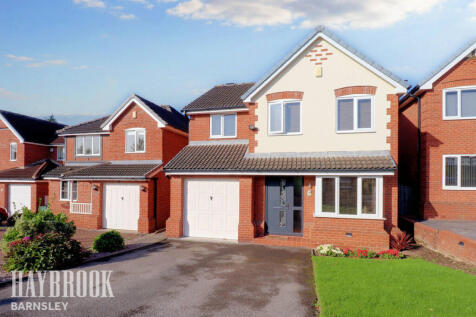 Chantry Grove, Royston 4 bed detached house for sale