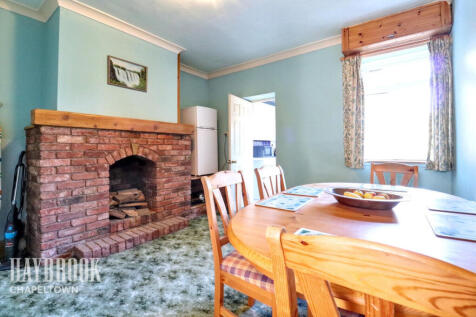 Jeffcock Road, High Green 2 bed terraced house for sale