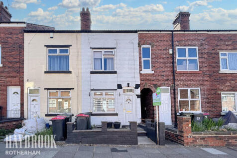 Ewers Road, Kimberworth 3 bed terraced house for sale
