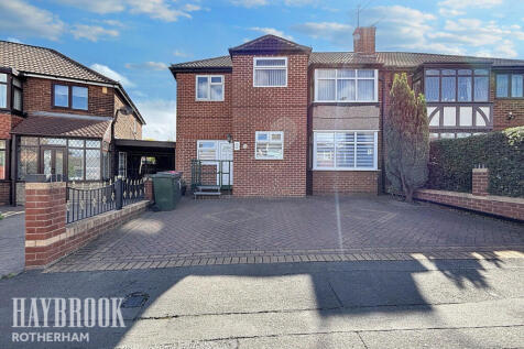 Fullerton Drive, Brinsworth 4 bed semi