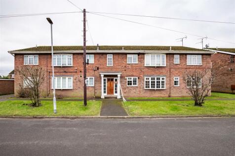 Revesby Court, Scunthorpe 1 bed flat for sale