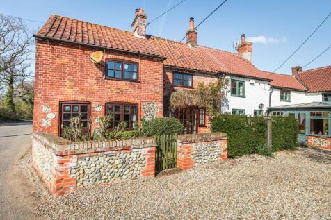 Hindringham 2 bed cottage for sale