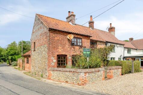 Hindringham 2 bed cottage for sale