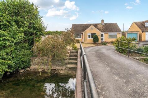 School Lane, South Cerney 3 bed bungalow for sale