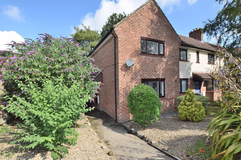 Hambleton Road, Catterick Garrison 2 bed end of terrace house for sale