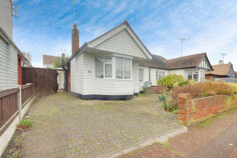 Kathleen Drive, Leigh on Sea, SS9 2 bed semi