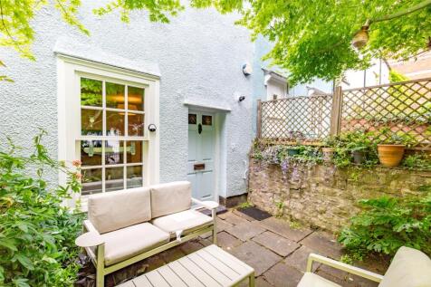 Richmond Dale, Bristol BS8 3 bed terraced house for sale