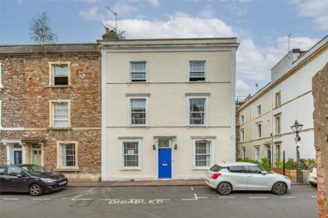 Portland Street, Bristol BS8 3 bed end of terrace house for sale