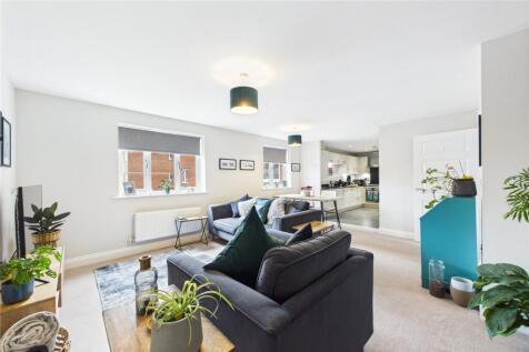 Fullbrook Avenue, Spencers Wood... 2 bed apartment for sale