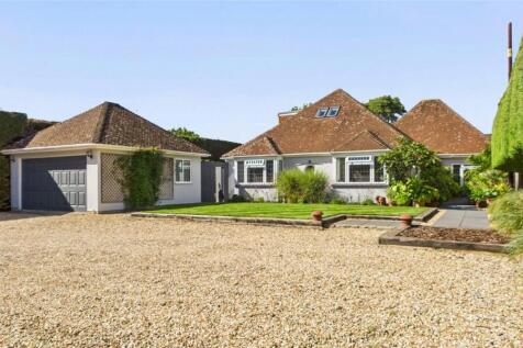 Sussex Lane, Spencers Wood, Reading... 4 bed bungalow for sale
