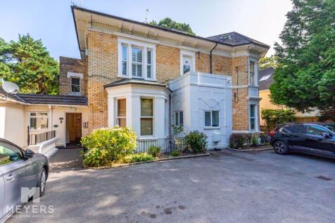 Westfield, 3 Surrey Road... Studio for sale