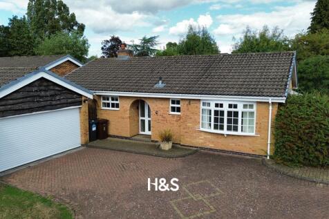 3 bedroom detached bungalow for sale