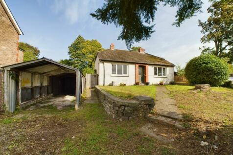 3 bedroom detached bungalow for sale