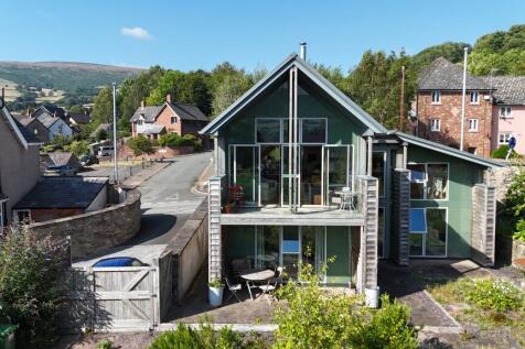Standard Street, Crickhowell, NP8 3 bed detached house for sale