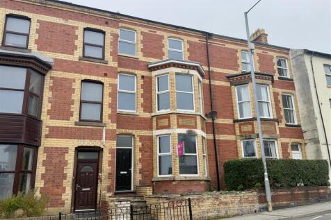 9 bedroom house for sale