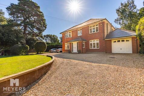 Queens Park Avenue, Bournemouth 4 bed detached house for sale