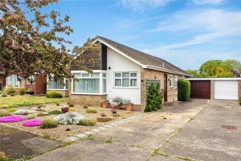 Nightingale Avenue, Reydon... 2 bed bungalow for sale