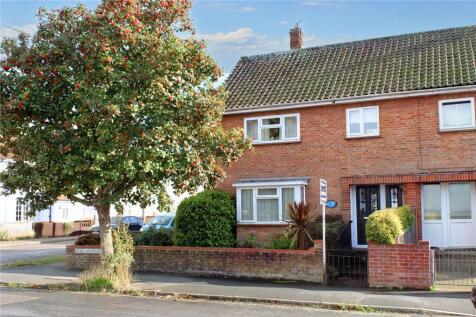 Pier Avenue, Southwold, Suffolk, IP18 3 bed semi
