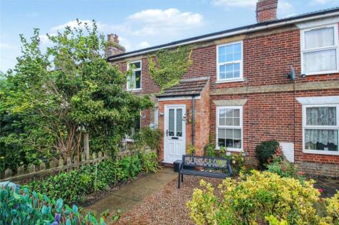 Church Road, Kessingland, Lowestoft... 2 bed terraced house for sale