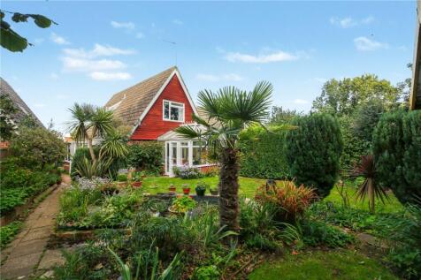 The Crescents, Reydon, Southwold... 2 bed detached house for sale